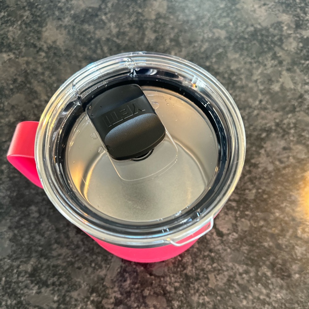 Yeti 414 ml rambler in Bimini Pink - Picture 2 of 5